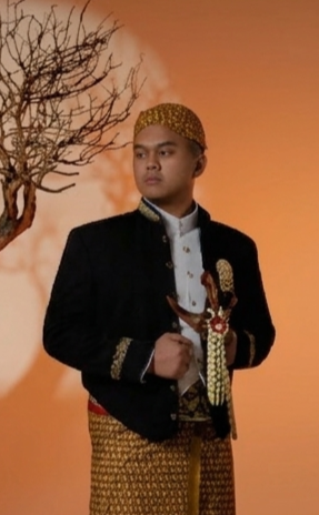 Hilman Mulyamansyah, S.M